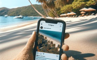 Handy eines Influencers im Sand am Strand in der Karibik
